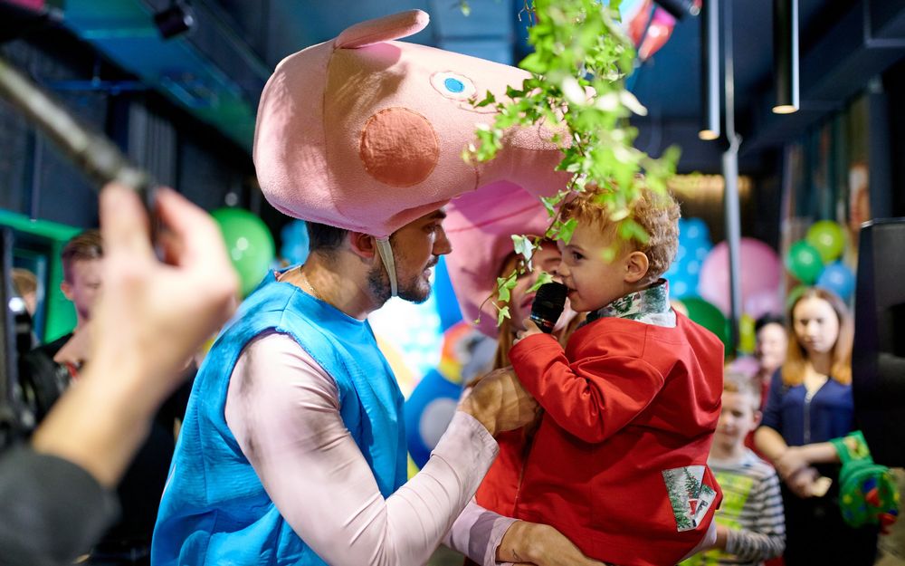 Слава и Эдгар Каминские отметили день рождения детей в стиле мультфильма «Свинка Пеппа»