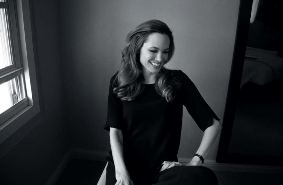 Анджелина Джоли на страницах глянца