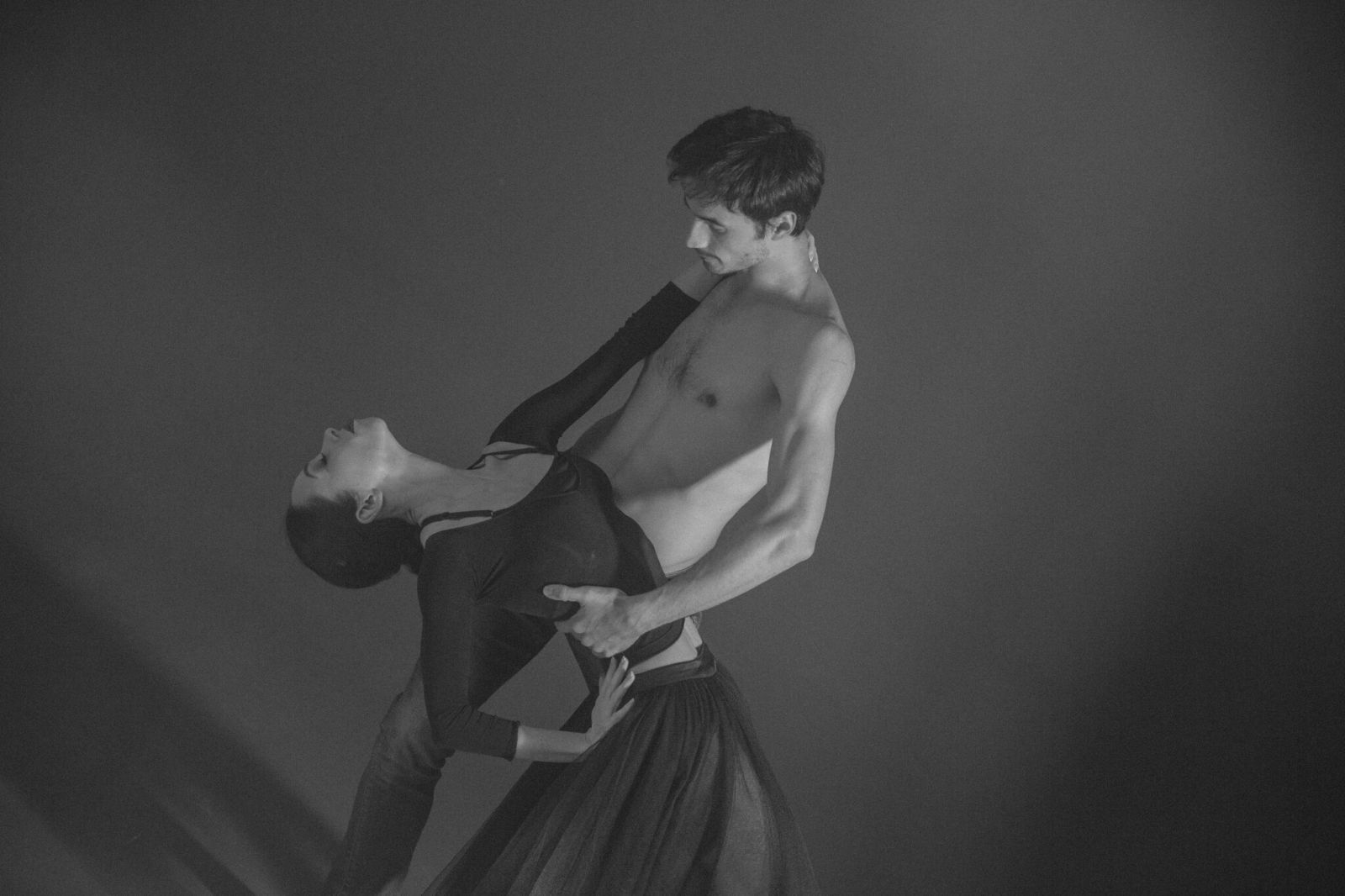 Судья шоу "Танці з зірками" снялась в любовной фотосессии со своим мужем