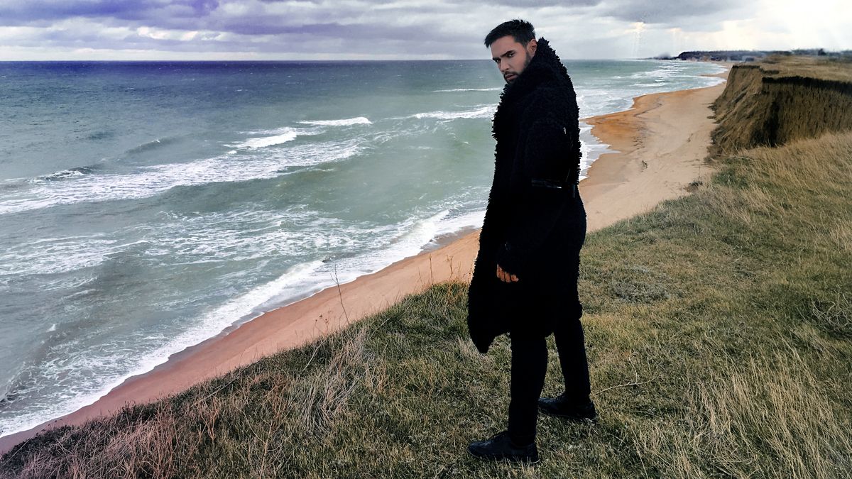 Виталий Козловский посвятил новый клип своей будущей жене