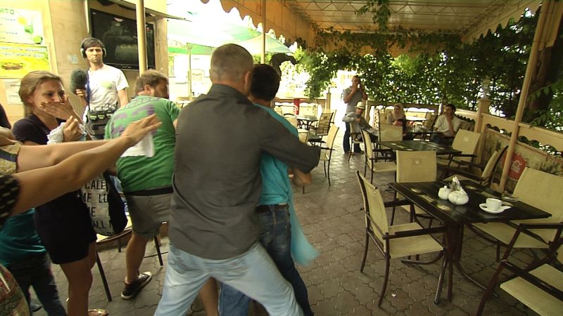 На Ольгу Фреймут и ее съемочную группу было совершено нападение