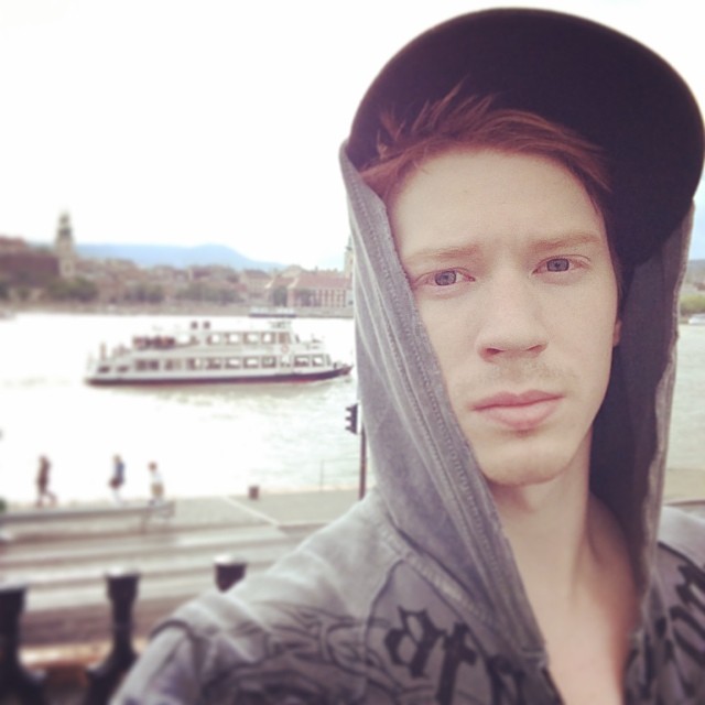  	Никита Пресняков расстался с очередной девушкой