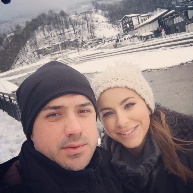 Ани Лорак с мужем уехала на Рождество в Карпаты