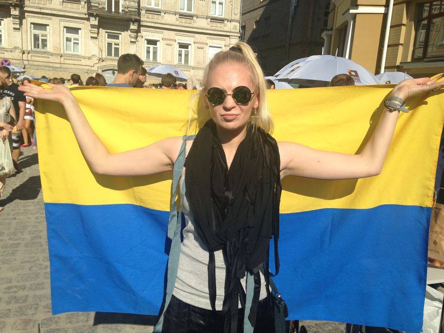 Флешмоб #VivaУкраїна: звезды поздравляют журнал Viva! с днем рождения