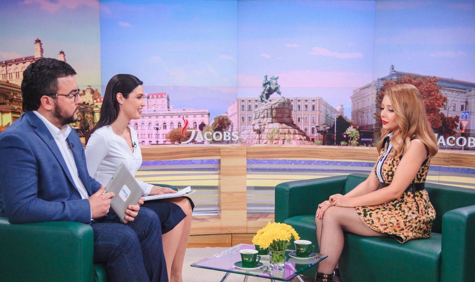 Тина Кароль спела про Мир и стала тренером шоу &laquo;Голос. Дети&raquo; 