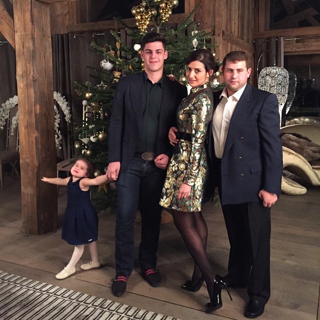 Певица Жасмин опубликовала фото новорожденного ребенка