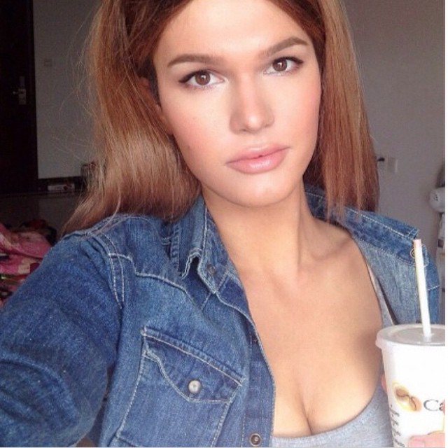 Экс-Борис Апрель с женским именем участвует в российском талант-шоу 