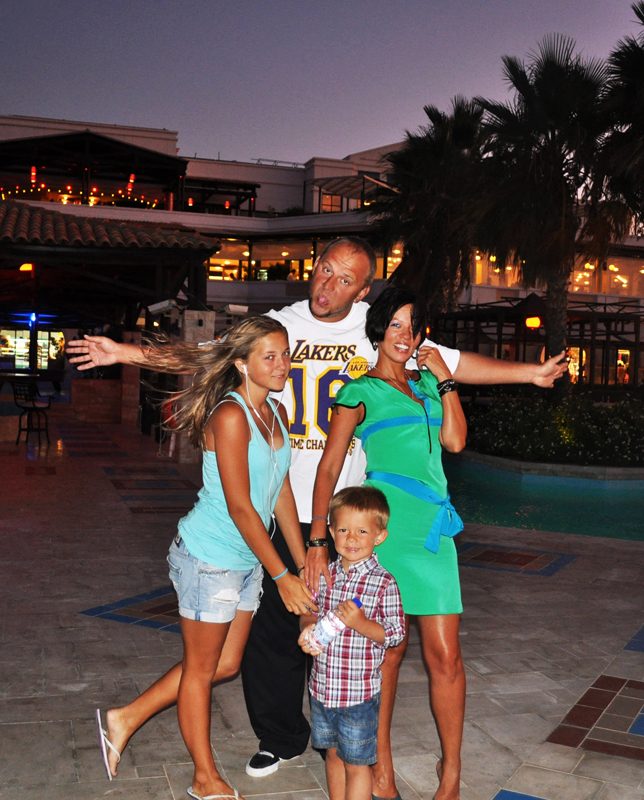 Потап с женой и детьми фото