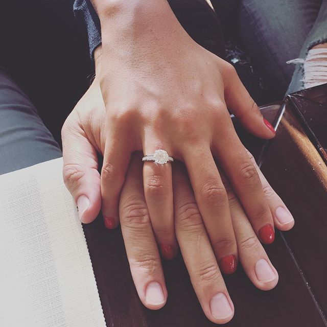 Санта Димопулос прокомментировала свою свадьбу