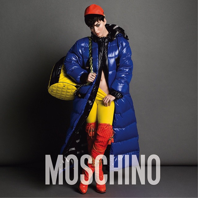 Кэти Перри разделась в рекламе Moschino
