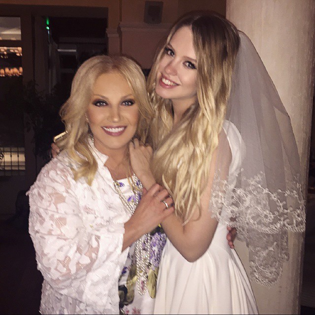 Сын Таисии Повалий показал свои свадебные снимки 