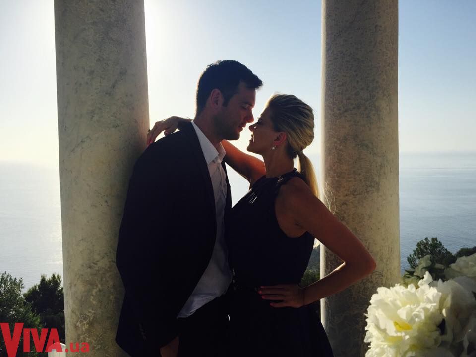 Ириша Блохина получила от мужа обручальное кольцо на Майорке