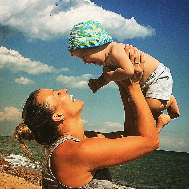 Счастье Холостяка: семейные фото Константина Евтушенко с женой и сыном