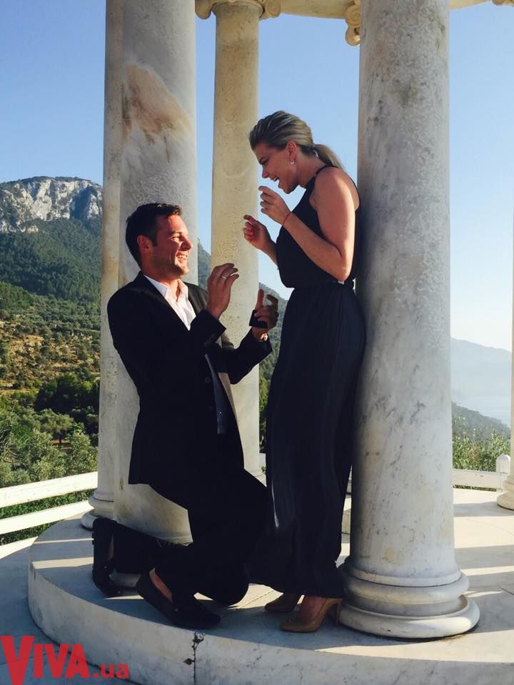 Ириша Блохина получила от мужа обручальное кольцо на Майорке