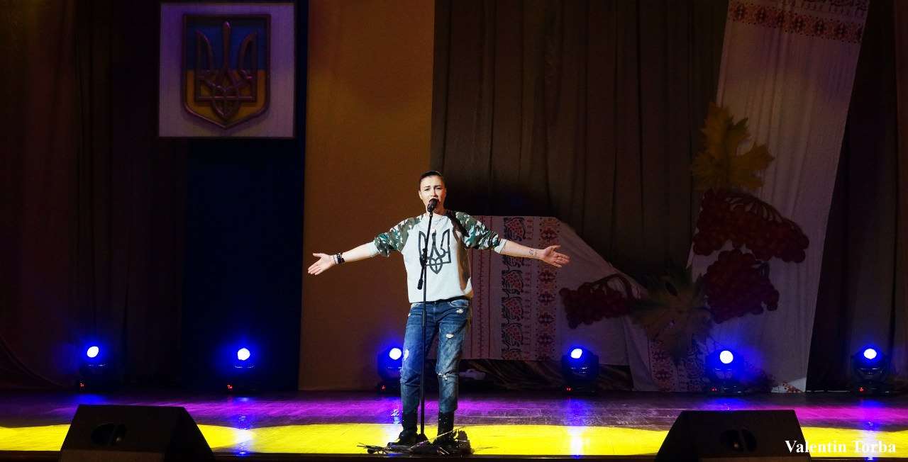 Анастасия Приходько и Тоня Матвиенко поздравили украинских военных с Днем Вооруженных сил