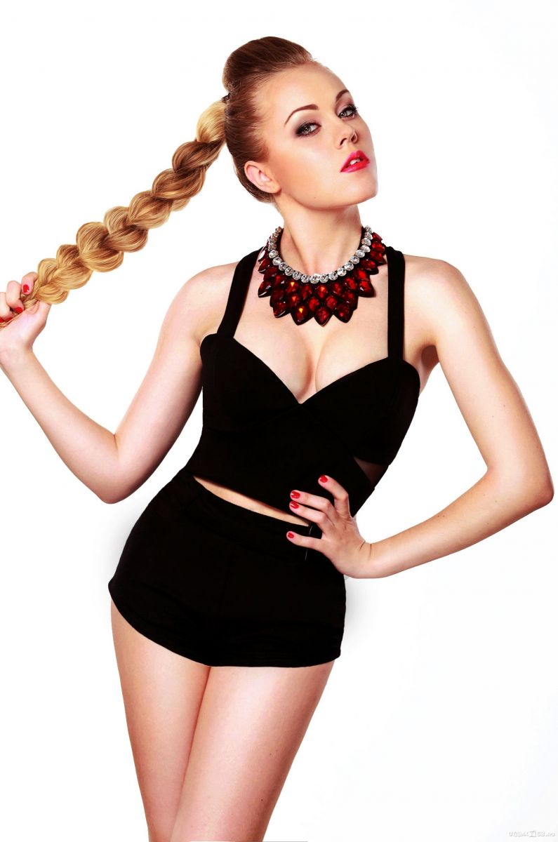 Alyosha празднует 29-летие