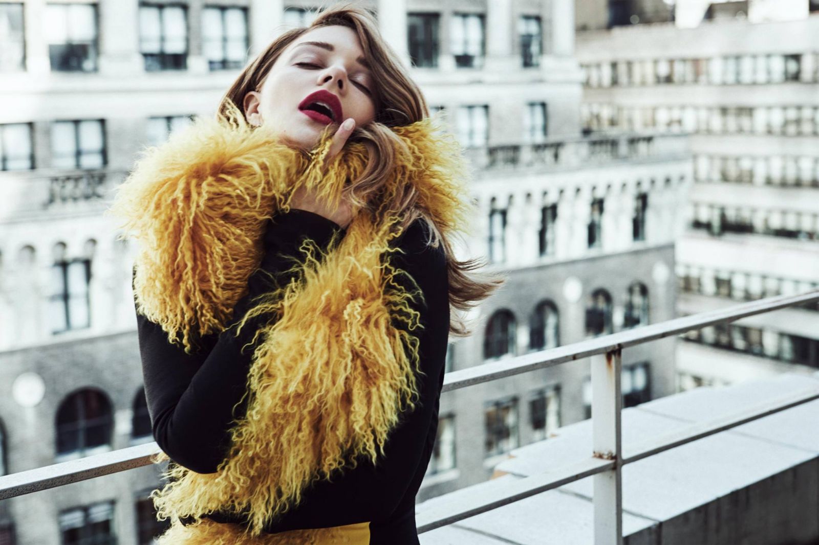 Тина Кароль снялась в новой fashion-фотосессии