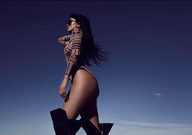 Сестра Ким Кардашьян снялась в сексуальной фотосессии украинского фотографа