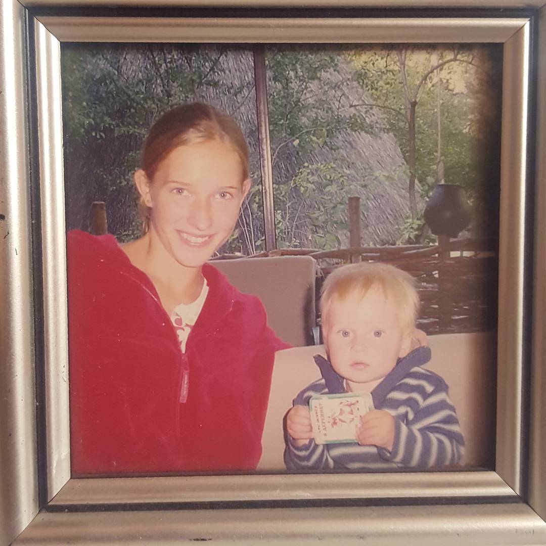 Катя Осадчая показала старое фото с маленьким сыном