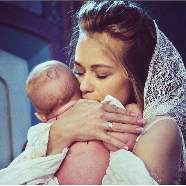 Стало известно, как Яна Соломко и ее муж-бизнесмен назвали дочь