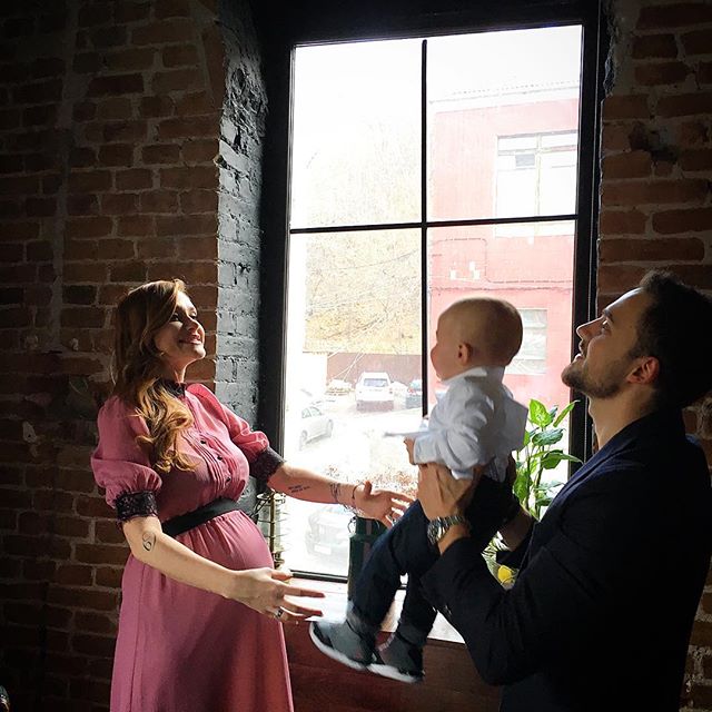 Слава из Неангелов родила мужу второго ребенка