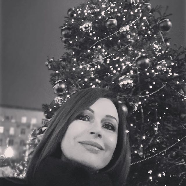 Свободная и холостая: Ирина Безрукова встретит Новый год в ночном клубе