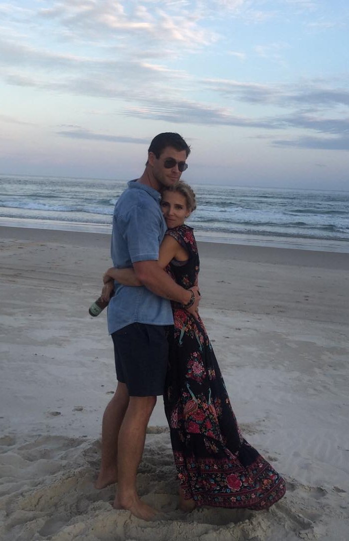 Звезда &laquo;Тора&raquo; Крис Хемсворт отпраздновал пятую годовщину свадьбы 