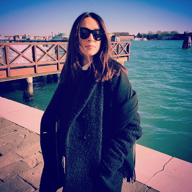 Так выглядит нежность: Иван Ургант впервые за долгое время опубликовал фото с женой