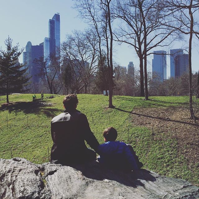 Редкий кадр: Орландо Блум опубликовал забавное фото с сыном