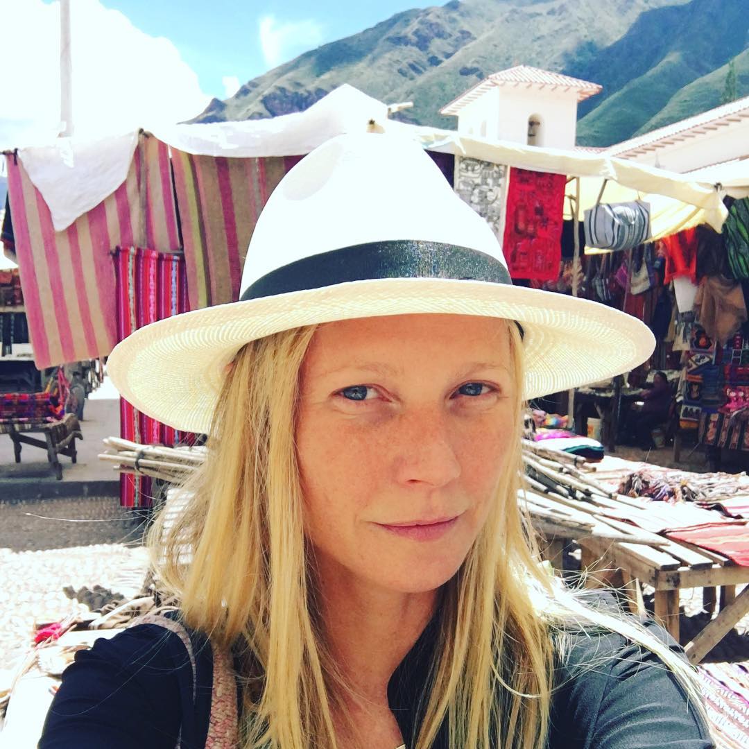 Красота требует жертв:  Гвинет Пэлтроу молодится с помощью яда пчел