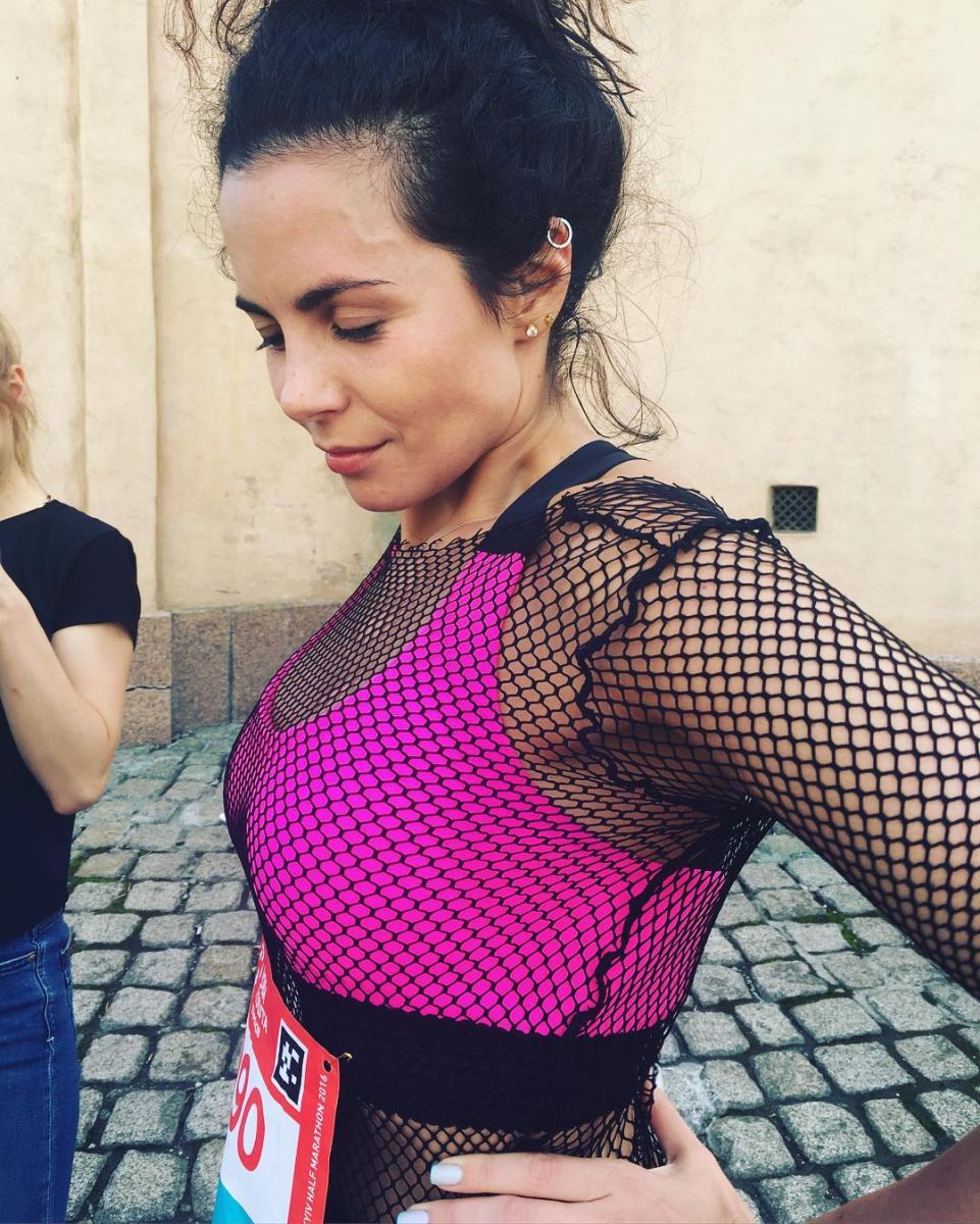 Настя Каменских пробежала 10-километровый марафон 