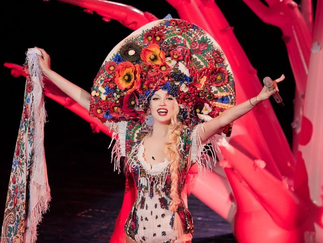 Оля Полякова