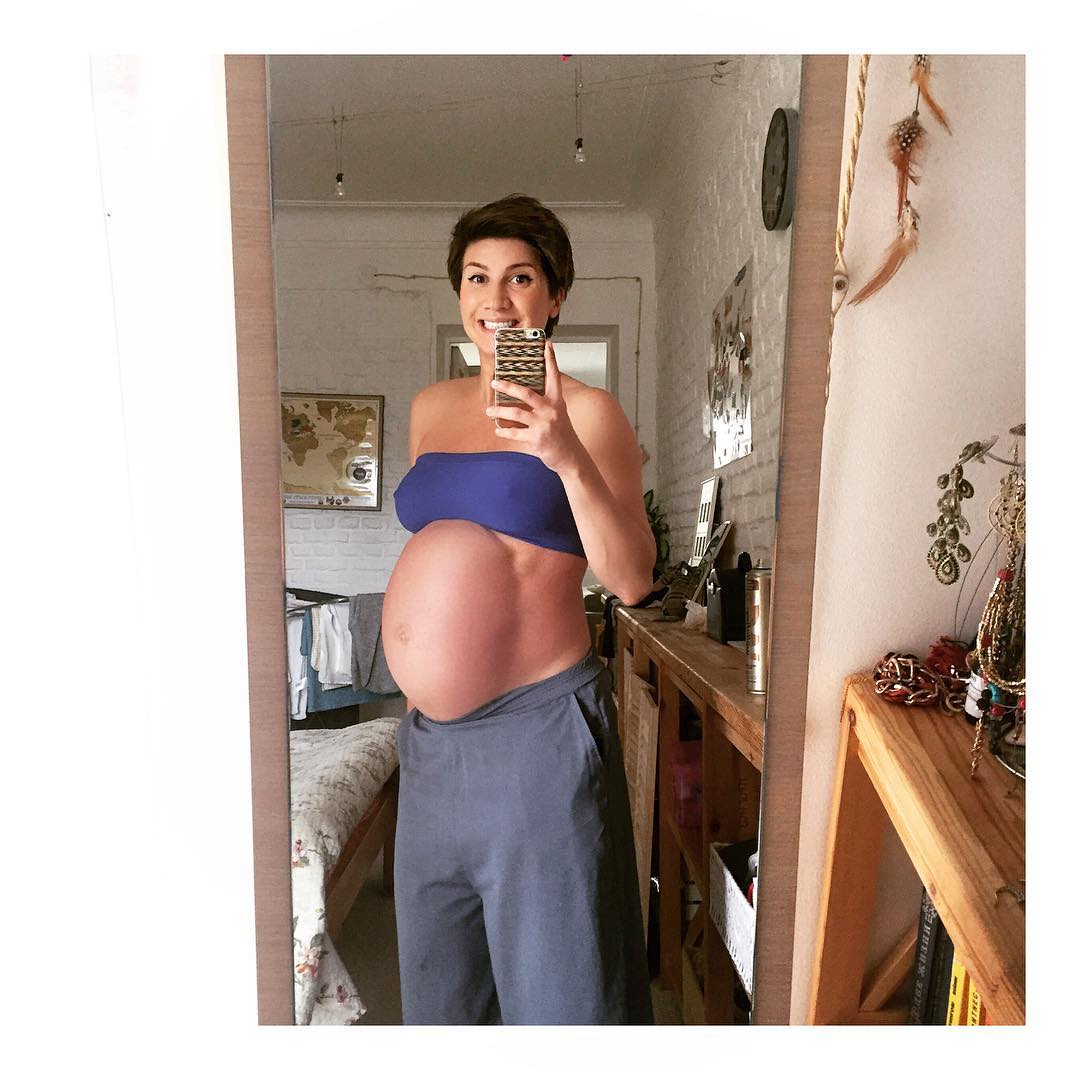 Звезды показали свои шикарные дома