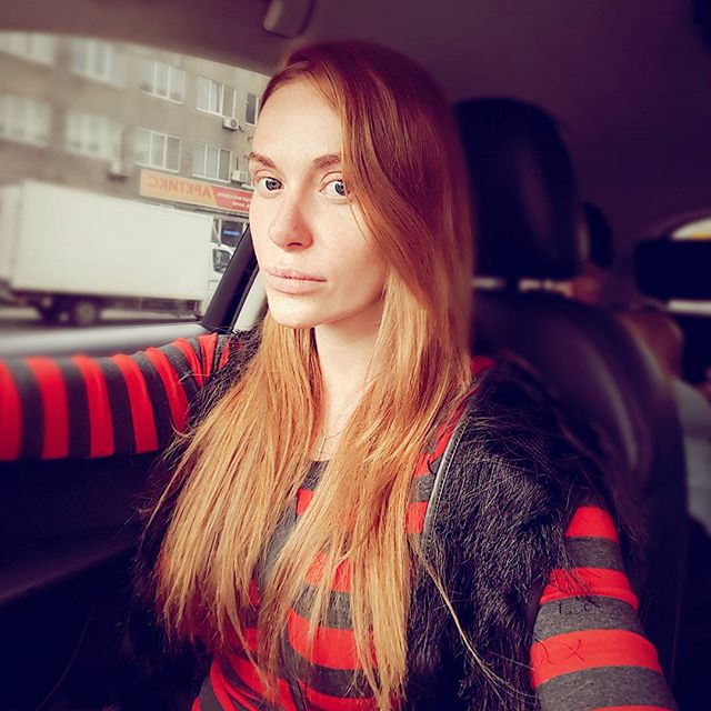 Слава из "Неангелов" показала лицо без макияжа 