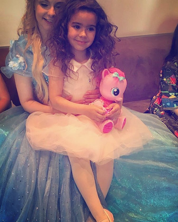 Ани Лорак: &quot;У меня есть теперь лучшая подружка &mdash; моя дочка&quot;