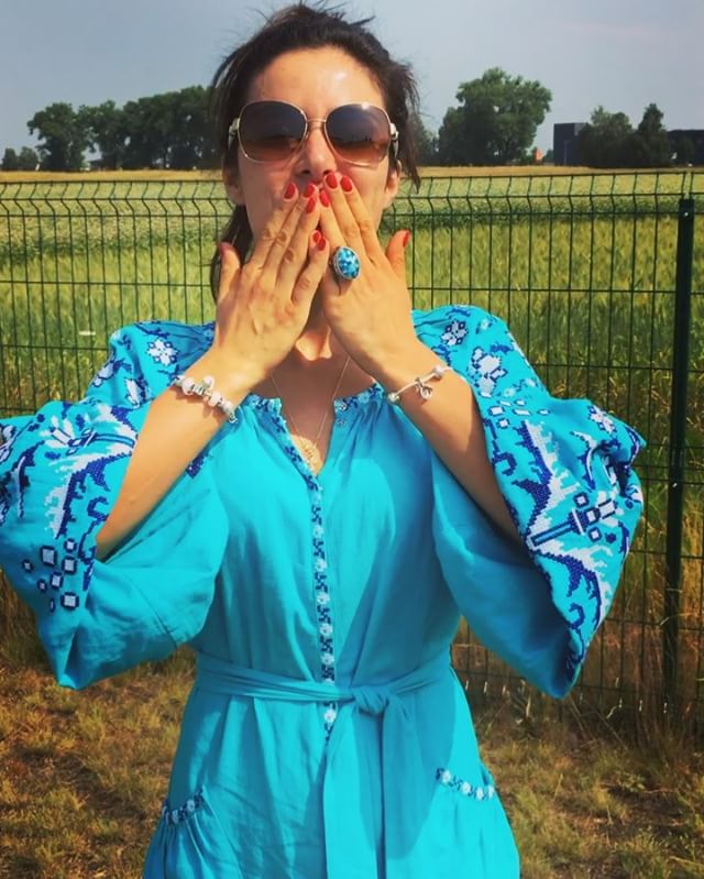 Злата Огневич в вышиванке поздравила украинцев с Днем Конституции 