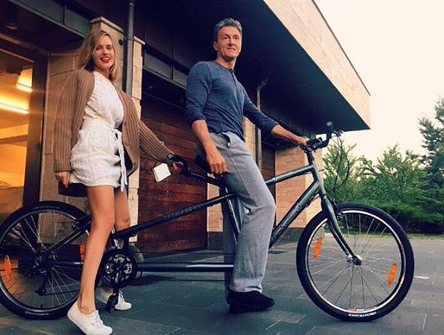 Глюкоза трогательно призналась мужу в любви 