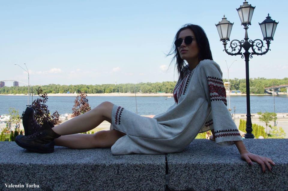 Анастасия Приходько показала фото без грима и фотошопа