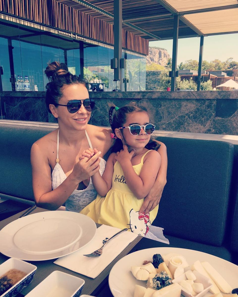 Крупным планом: муж Ани Лорак показал подросшую красавицу-дочь