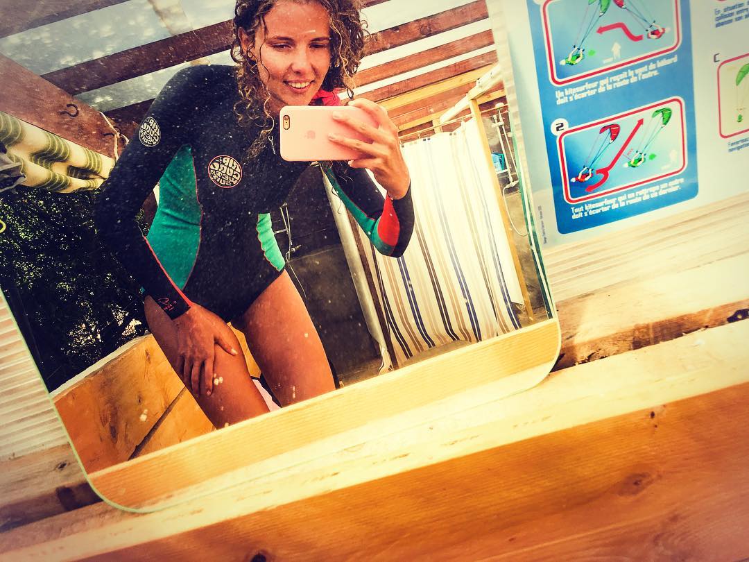 Молодая мамочка Инна Цимбалюк проводит лето во Франции 