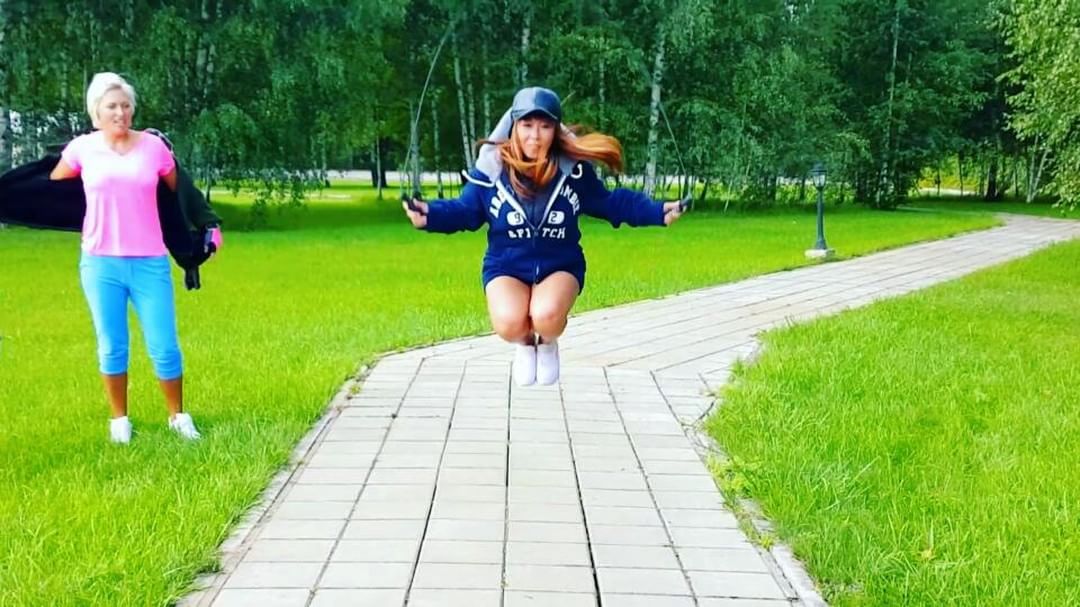 Похудевшая Анита Цой показала, как борется с лишним весом