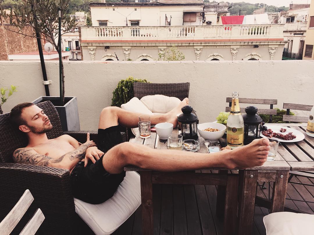 Солистка &quot;Виа Гры&quot; Миша Романова празднует свой день рождения с бывшим парнем