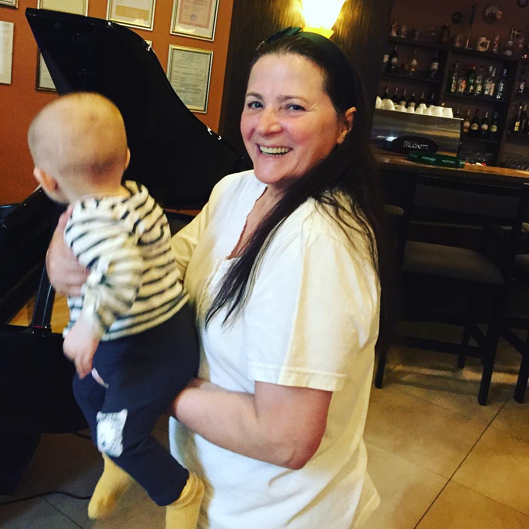 69-летняя Нина Матвиенко удивила занятиями на тросах в спортивном зале