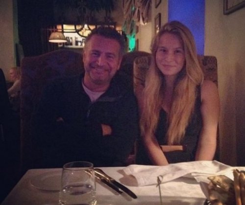 Леонид Агутин трогательно поздравил дочь с 20-летием 