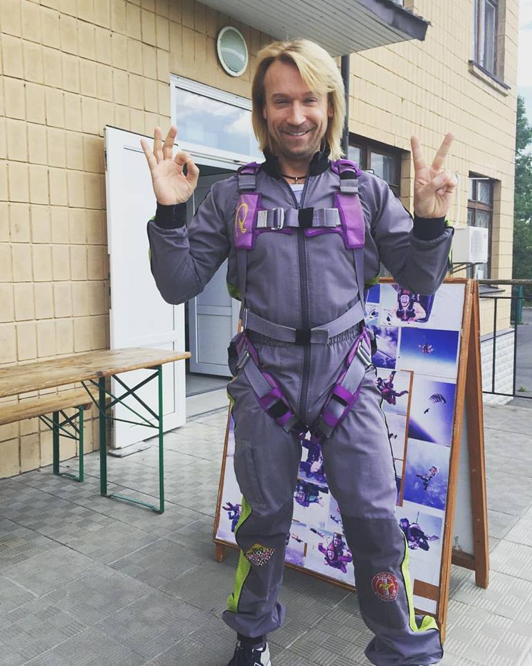 Олег Винник получил шикарные подарки ко дню рождения