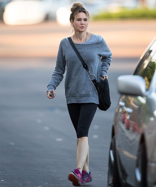 Рене Зеллвегер без макияжа крупным планом