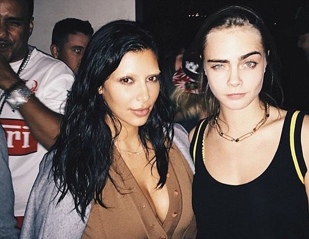 Ким Кардашьян шокировала отсутствием бровей