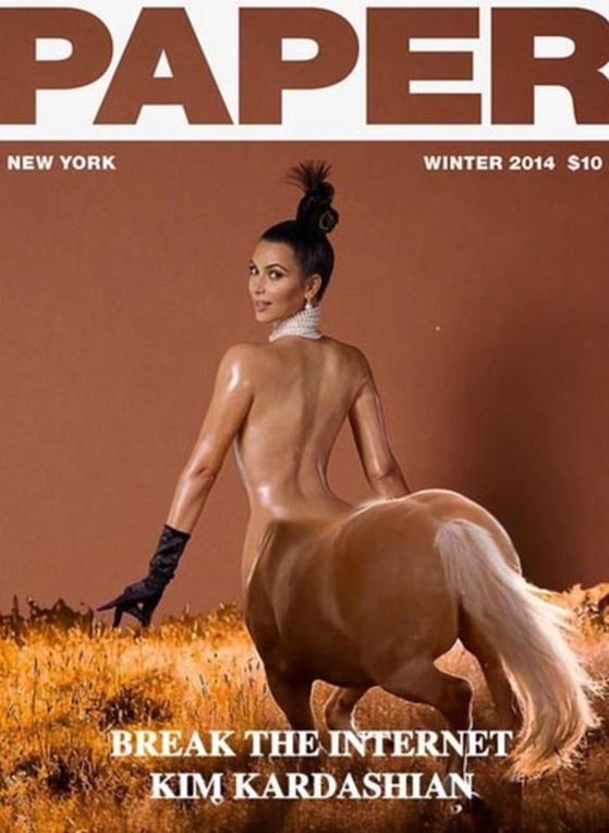 Ким Кардашьян полностью обнажилась в новом фотосете