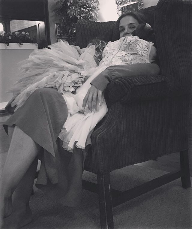 Кэти Холмс растрогала поклонников снимком с повзрослевшей дочерью Сури