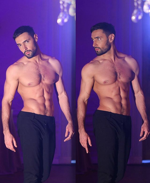 Горячий мужчина: Виталий Козловский разделся и показал идеальное тело